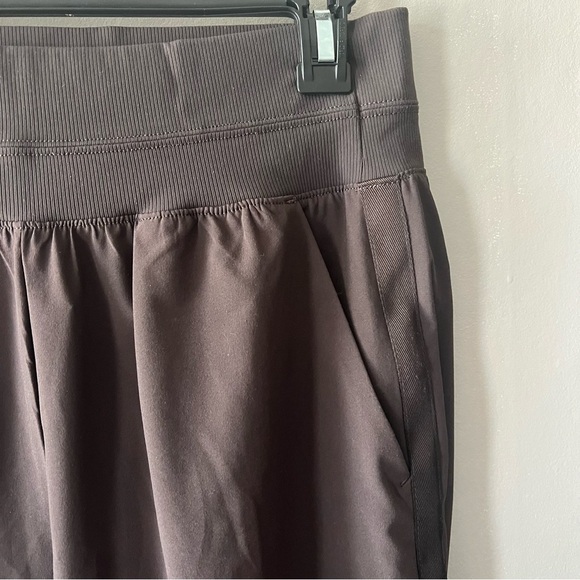 Athleta Brown Nolita Slim Tapered Crop Pant Size 8 - Picture 2 of 7